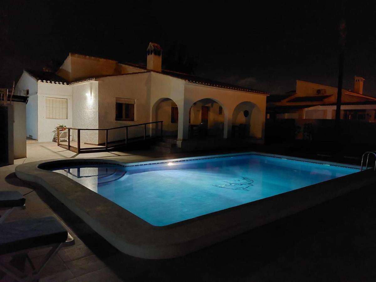 Zenia Hostel Плайя-Фламенка Экстерьер фото